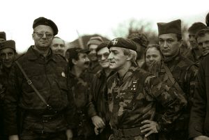 Vojislav seselj i kapetan Dragan u Kninu.