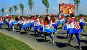 NAZDRAVICA HRVATSKOJ - MLADI HRVATI